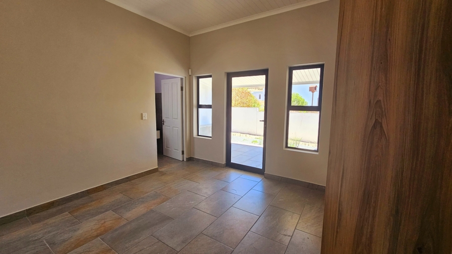 4 Bedroom Property for Sale in Harbour Lights Western Cape